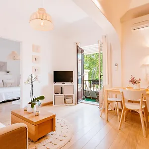 https://nomad-dreams.hotels-lisbon-portugal.com